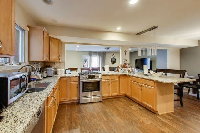 4327 WENONAH Avenue, Stickney, IL 60402