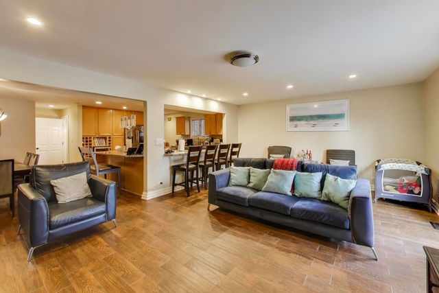 4327 WENONAH Avenue, Stickney, IL 60402