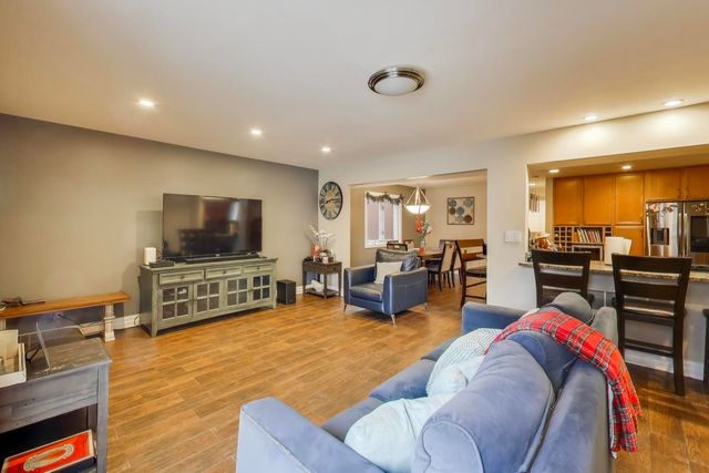 4327 WENONAH Avenue, Stickney, IL 60402