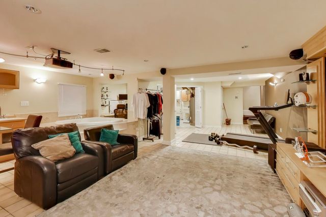 4327 WENONAH Avenue, Stickney, IL 60402