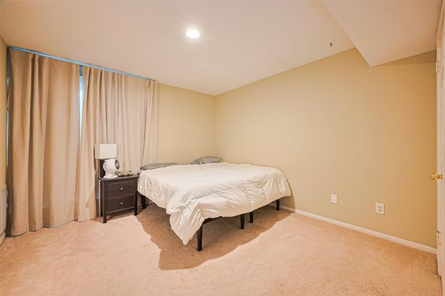 1860 White Oak Drive 334, Houston, TX 77009