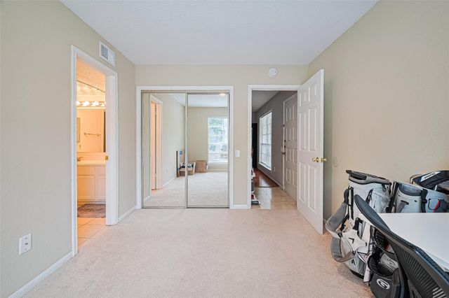 1860 White Oak Drive 334, Houston, TX 77009