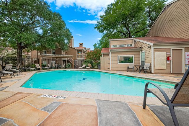 1860 White Oak Drive 334, Houston, TX 77009