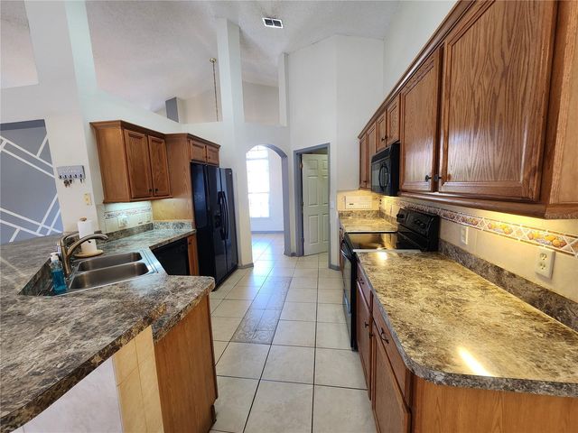 2303 LAUREL PINE LANE, Orlando, FL 32837