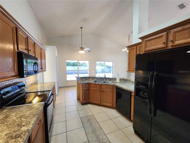 2303 LAUREL PINE LANE, Orlando, FL 32837