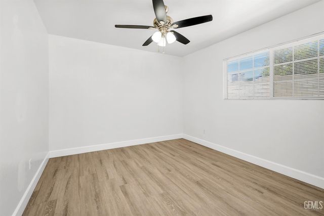921 Hill Street, Bakersfield, CA 93306