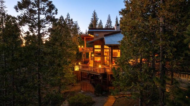 39553 Crest Point Lane, Shaver Lake, CA 93664