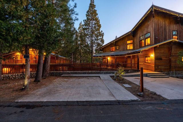 39553 Crest Point Lane, Shaver Lake, CA 93664