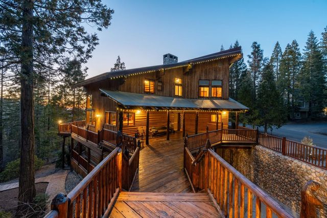 39553 Crest Point Lane, Shaver Lake, CA 93664