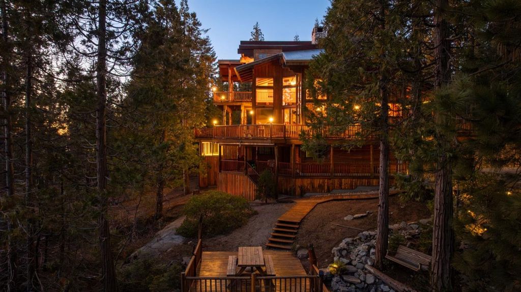 39553 Crest Point Lane, Shaver Lake, CA 93664