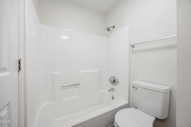 834 New Kent Place, Cary, NC 27511