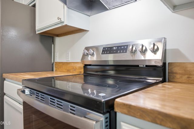 834 New Kent Place, Cary, NC 27511