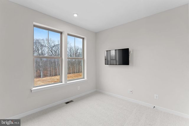 2460 MYSTIC MAROON TER, Ashburn, VA 20147