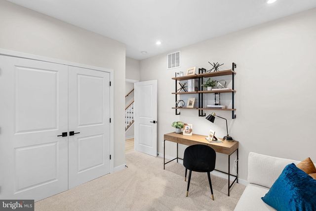 2460 MYSTIC MAROON TER, Ashburn, VA 20147