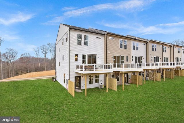 2460 MYSTIC MAROON TER, Ashburn, VA 20147