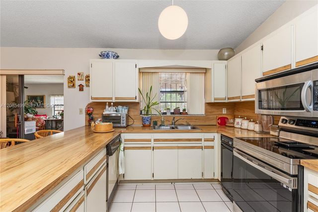 13828 SW 22nd Terrace, Miami, FL 33175