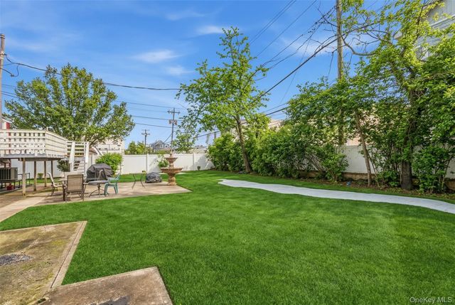 325 E Park Avenue, Long Beach, NY 11561