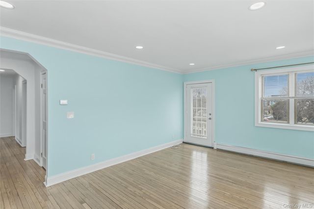 325 E Park Avenue, Long Beach, NY 11561