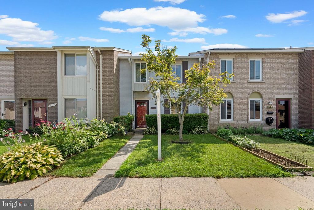 9512 TIPPETT LN, Montgomery Village, MD 20886