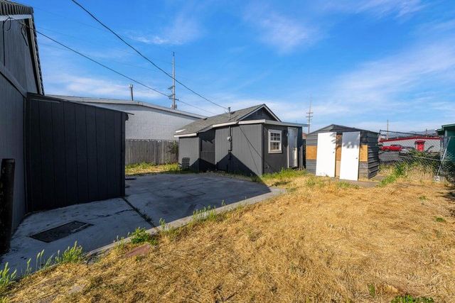 1049 Beatty Street, Medford, OR 97501