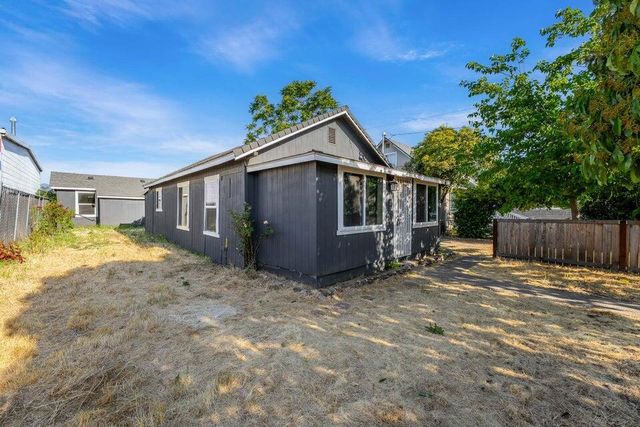 1049 Beatty Street, Medford, OR 97501