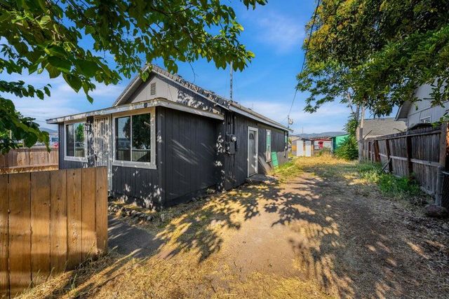 1049 Beatty Street, Medford, OR 97501