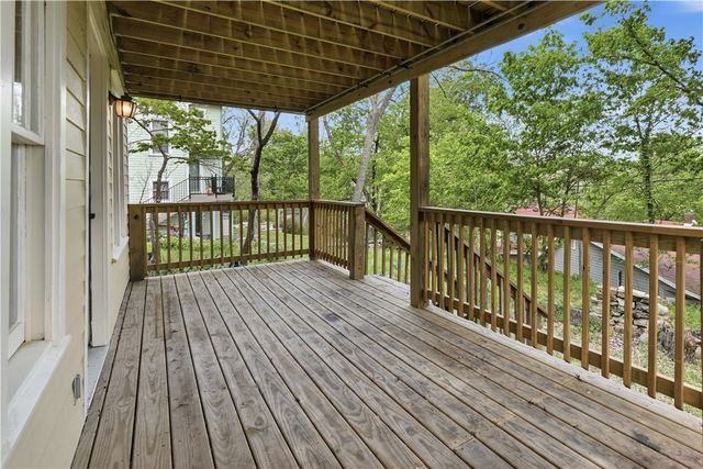 215 Spring Street, Eureka Springs, AR 72632