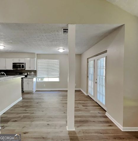 8602 Creekwood Way, Jonesboro, GA 30238