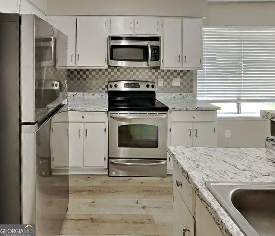 8602 Creekwood Way, Jonesboro, GA 30238