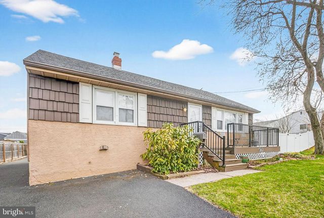 1017 GARFIELD AVE, Glenside, PA 19038