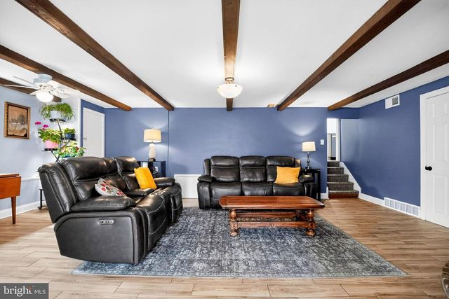 1017 GARFIELD AVE, Glenside, PA 19038