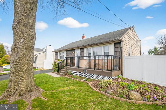 1017 GARFIELD AVE, Glenside, PA 19038