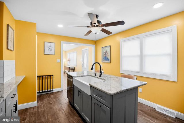1017 GARFIELD AVE, Glenside, PA 19038