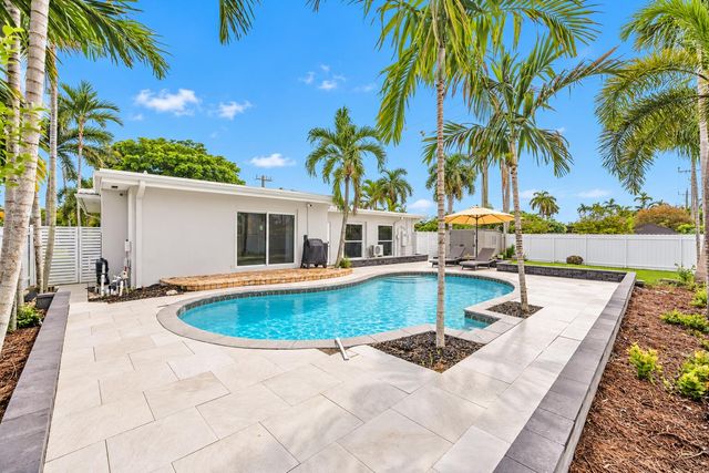 301 SE 3RD Terrace, Dania Beach, FL 33004