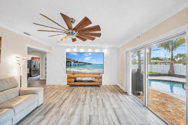 301 SE 3RD Terrace, Dania Beach, FL 33004