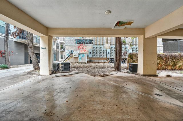 712 Graham PL 201, Austin, TX 78705