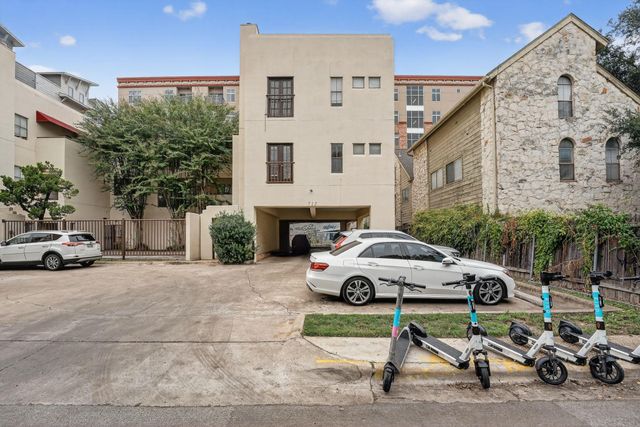 712 Graham PL 201, Austin, TX 78705