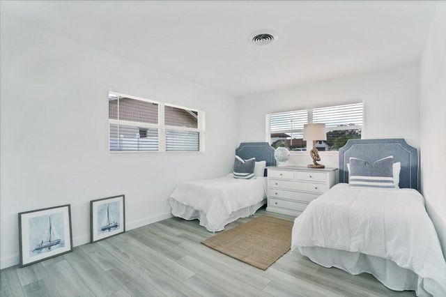 76 W Fairview W W, Tequesta, FL 33469