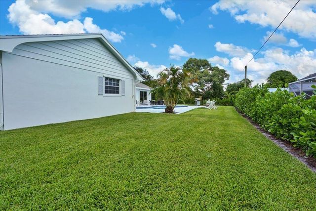 76 W Fairview W W, Tequesta, FL 33469