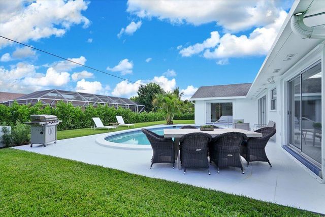 76 W Fairview W W, Tequesta, FL 33469
