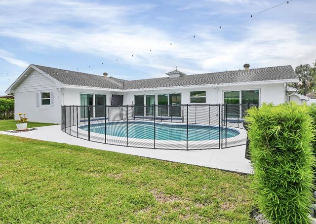 76 W Fairview W W, Tequesta, FL 33469