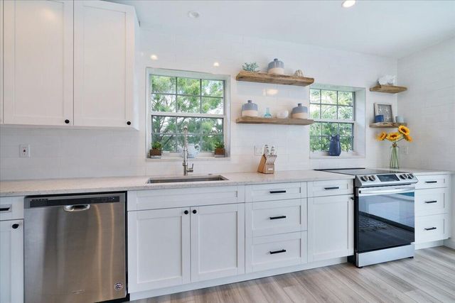 76 W Fairview W W, Tequesta, FL 33469