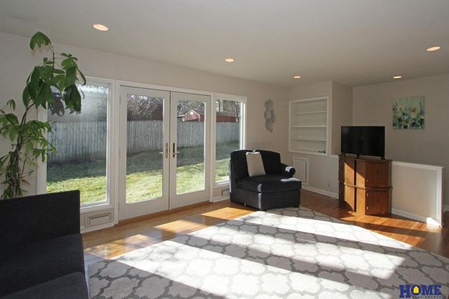 5843 Randolph Street, Lincoln, NE 68510