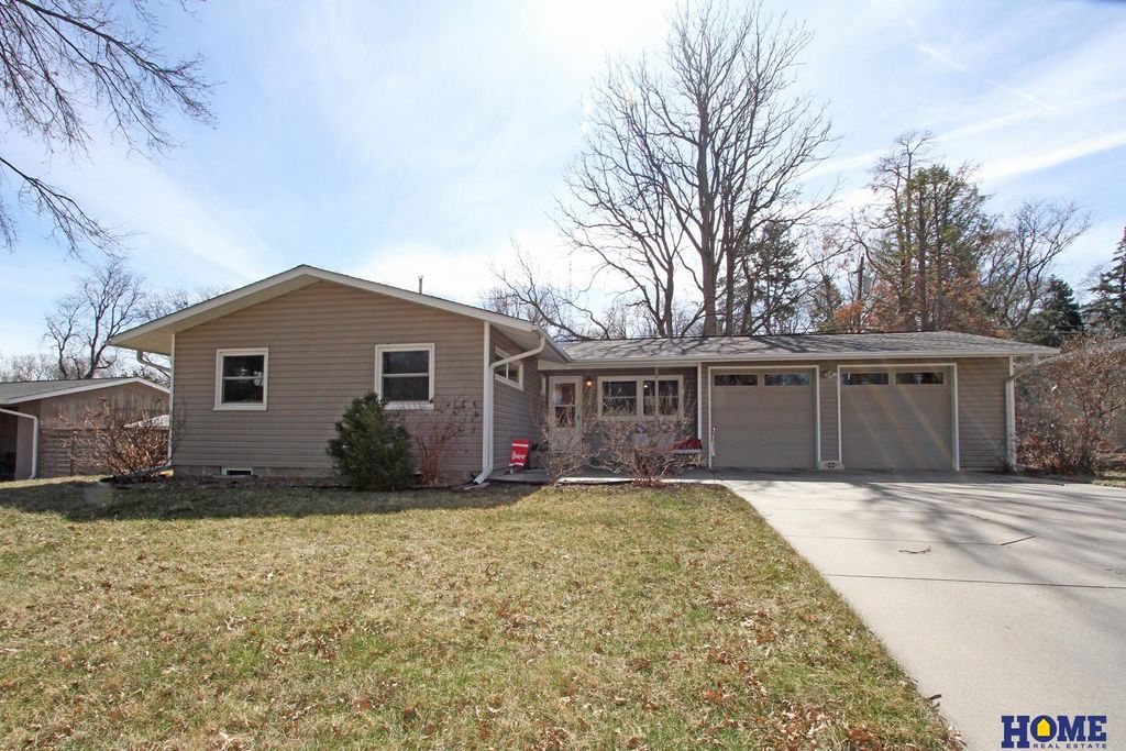 5843 Randolph Street, Lincoln, NE 68510
