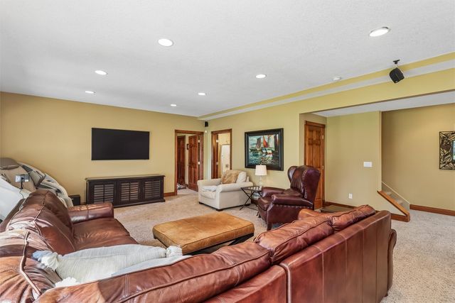3701 150th Street, Urbandale, IA 50323