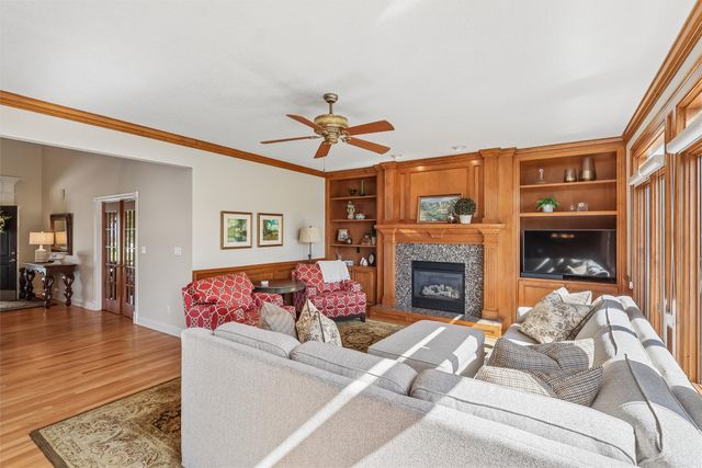 3701 150th Street, Urbandale, IA 50323