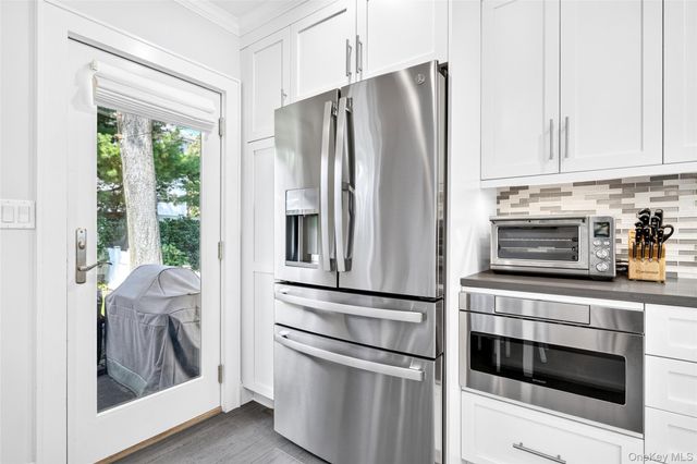 34 Smith Avenue, White Plains, NY 10605