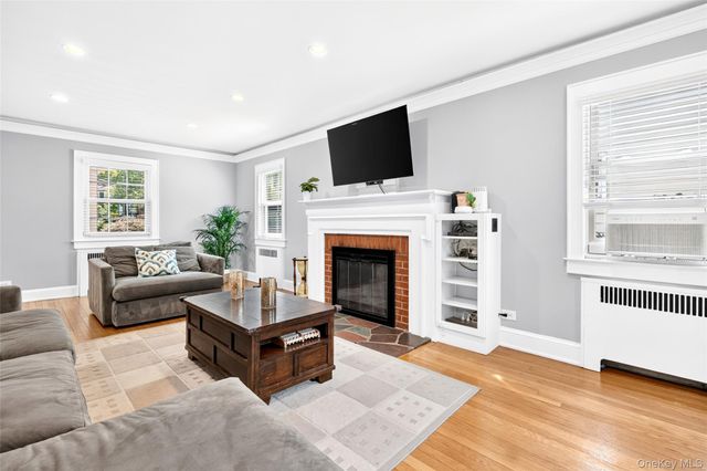 34 Smith Avenue, White Plains, NY 10605