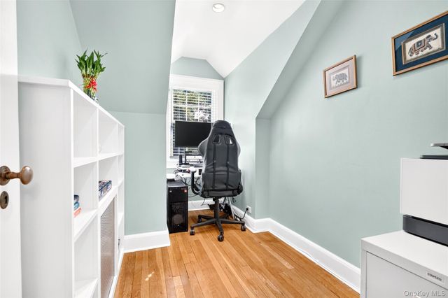 34 Smith Avenue, White Plains, NY 10605