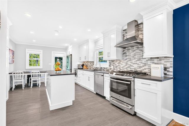34 Smith Avenue, White Plains, NY 10605